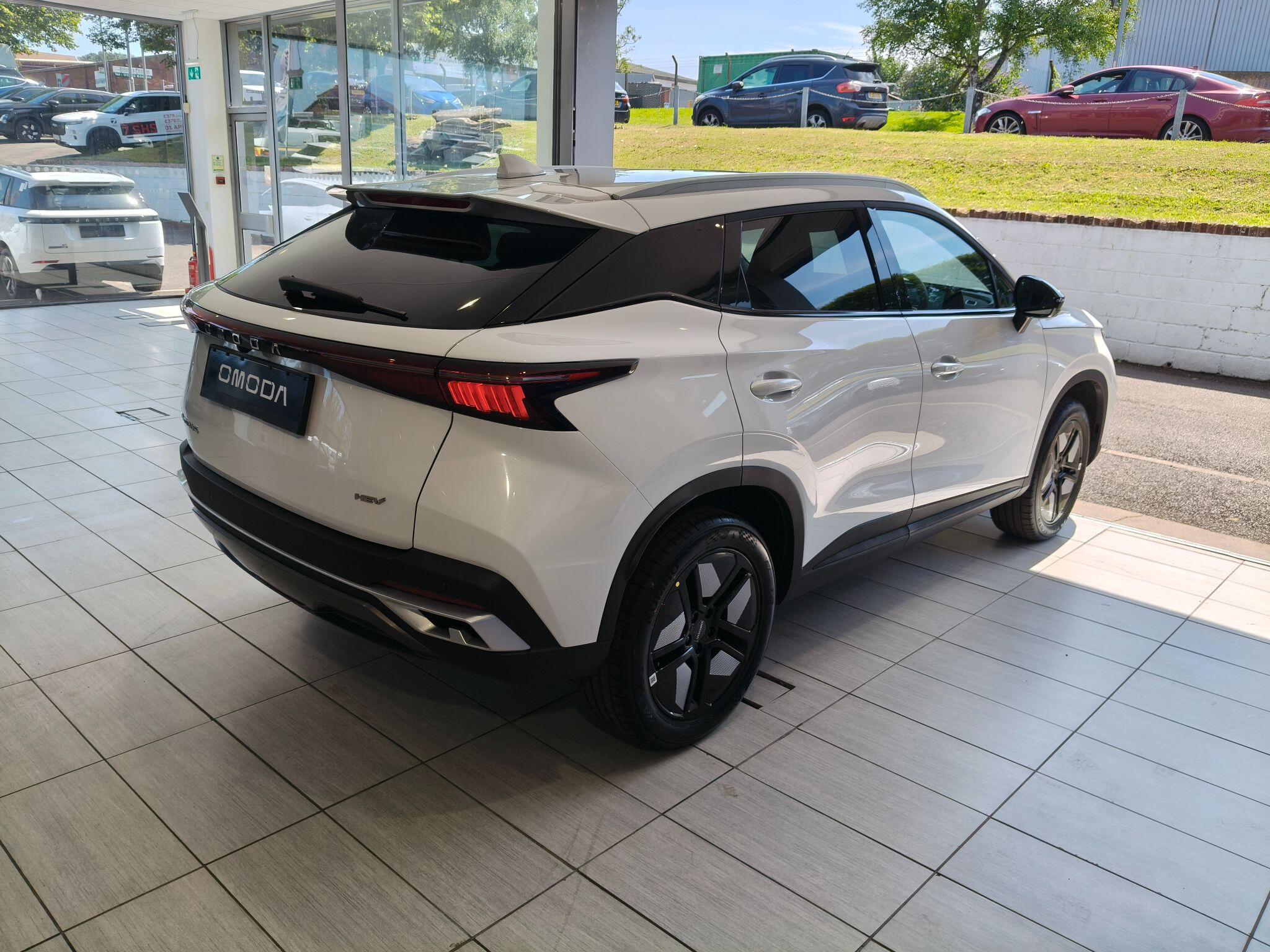Large vehicle image